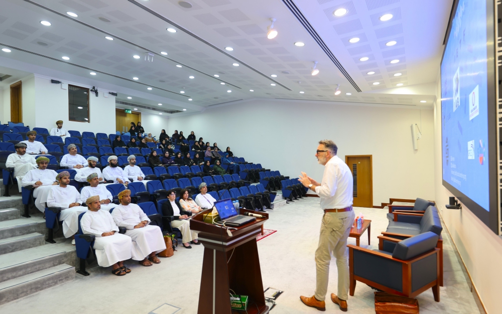 العدل والشؤون القانونية تنظم ورشة عن تقنيات المعلومات